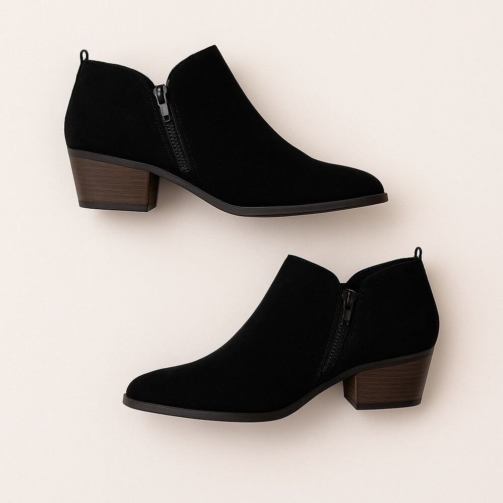 Old Navy Black Ankle Booties Low Heel Faux Suede Womens Size 8 Casual Everyday